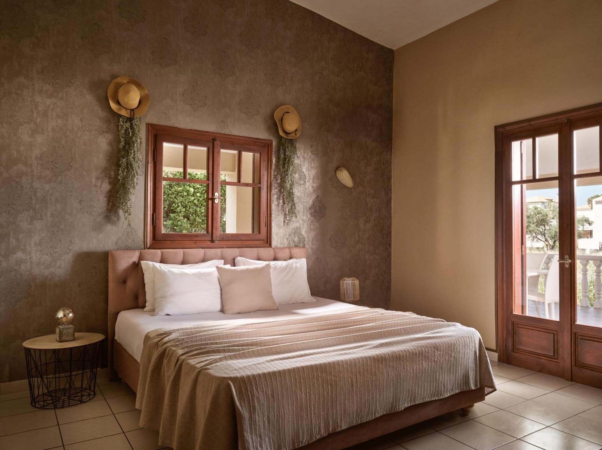Sea Elegance Villa - On The Beach, By Zantewize Psarou  ภายนอก รูปภาพ